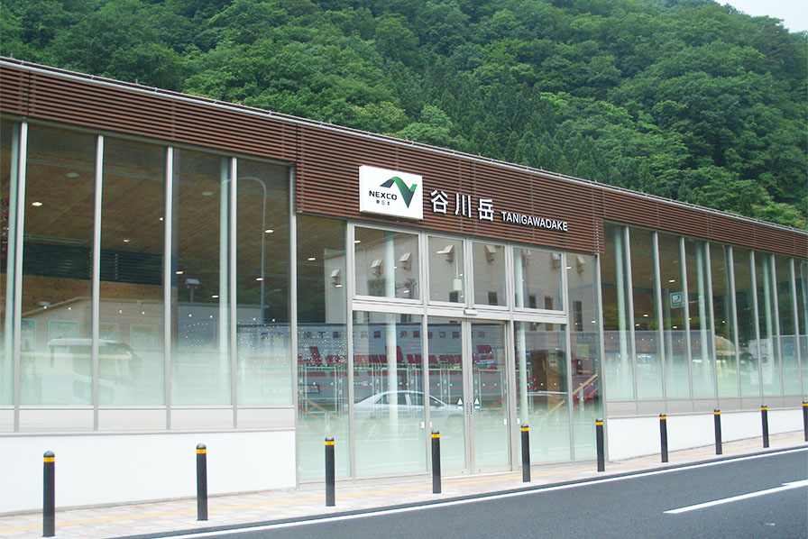 関越自動車道（下）谷川岳PAショッピングコーナー