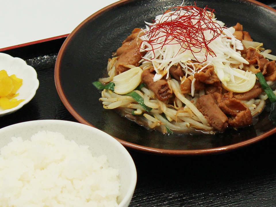 やみつきモツ炒め定食