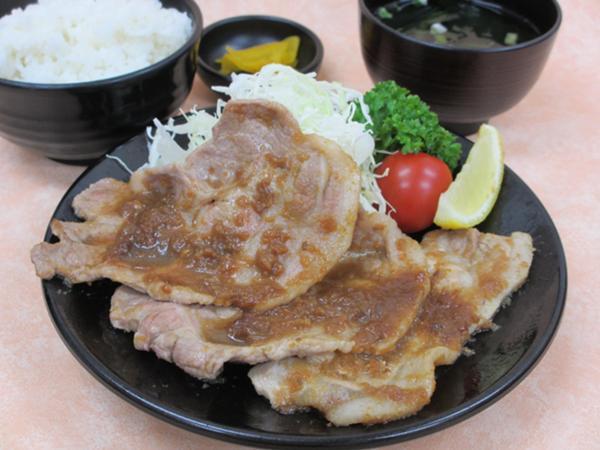 那須のヤシオポーク定食.JPG