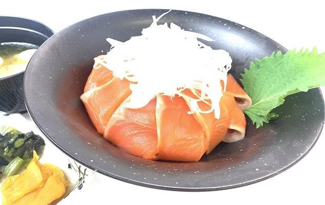第1位「志賀高原サーモン丼」のイメージ画像