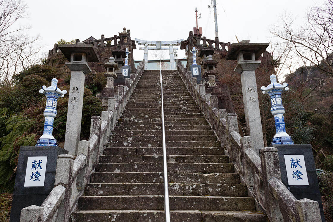 日本陶磁器 発祥の地 有田町に暮らす人々 後編 初期伊万里に描かれた月の謎 未知の細道 ドラぷら